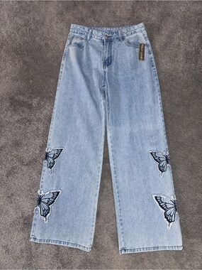 Light Blue Wide-Leg Women's Jeans with Butterfly Patches